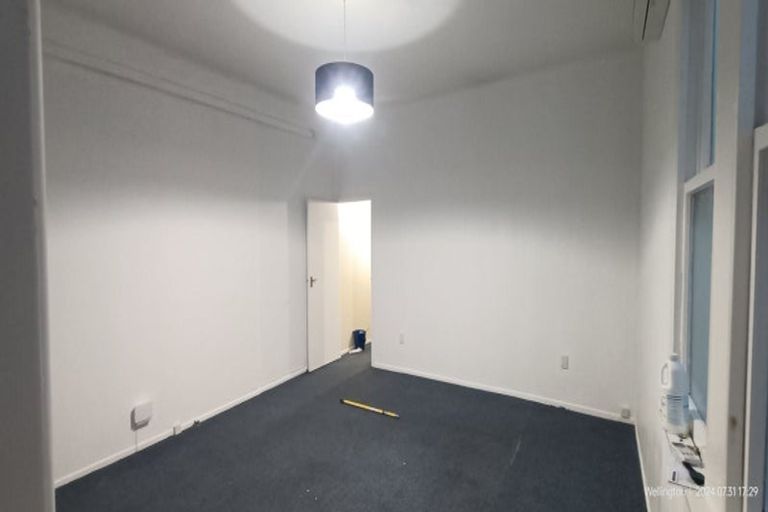 Photo of property in 1/50 Clyde Street, Island Bay, Wellington, 6023