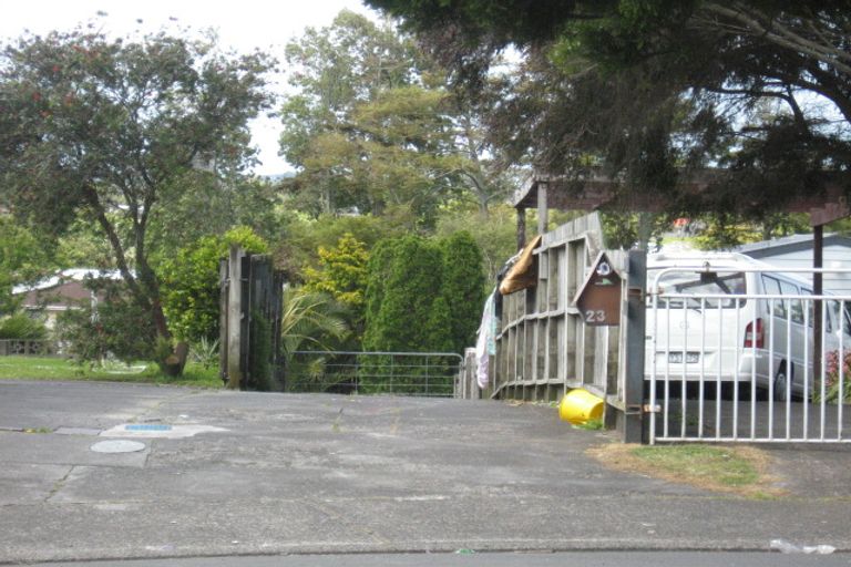 Photo of property in 23 Ngatira Place, Clendon Park, Auckland, 2103