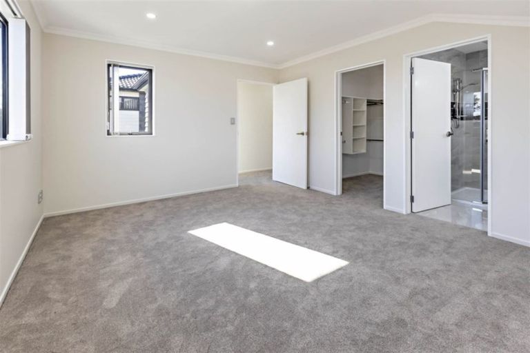 Photo of property in 3b Greers Road, Weymouth, Auckland, 2103