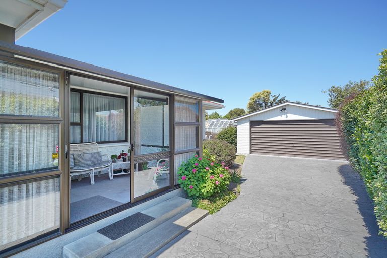 Photo of property in 36 Colesbury Street, Bishopdale, Christchurch, 8053