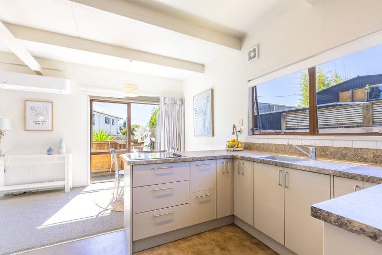 Photo of property in 34a Margaret Avenue, Havelock North, 4130