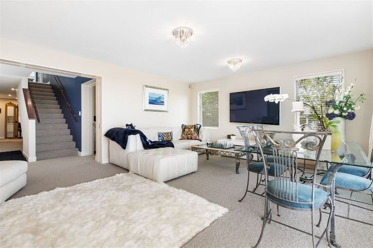 Photo of property in 8a Macmillan Avenue, Cashmere, Christchurch, 8022