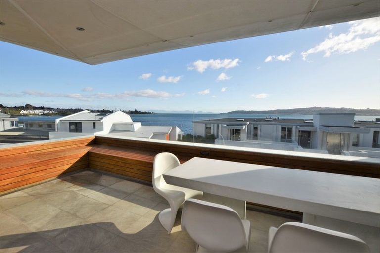 Photo of property in 15/225 Lake Terrace, Waipahihi, Taupo, 3330