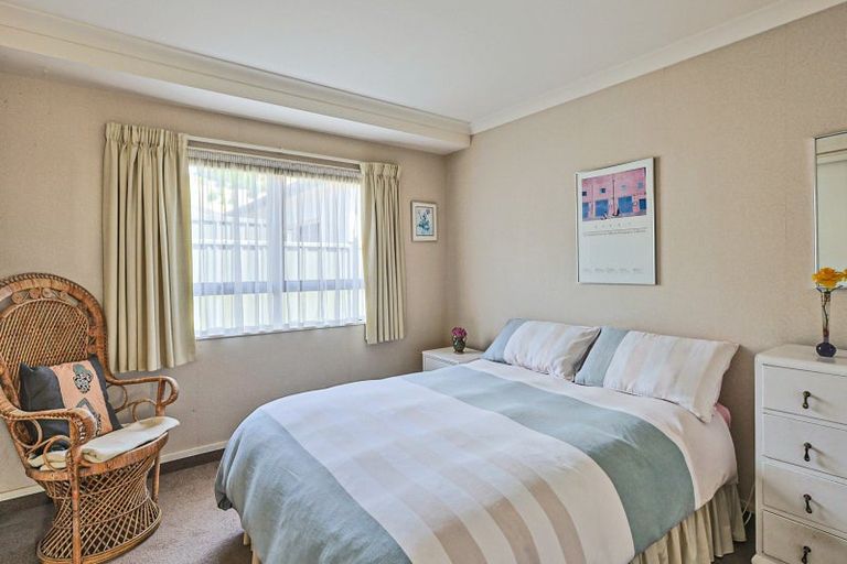 Photo of property in 14 Pinotage Drive, Greenmeadows, Napier, 4112