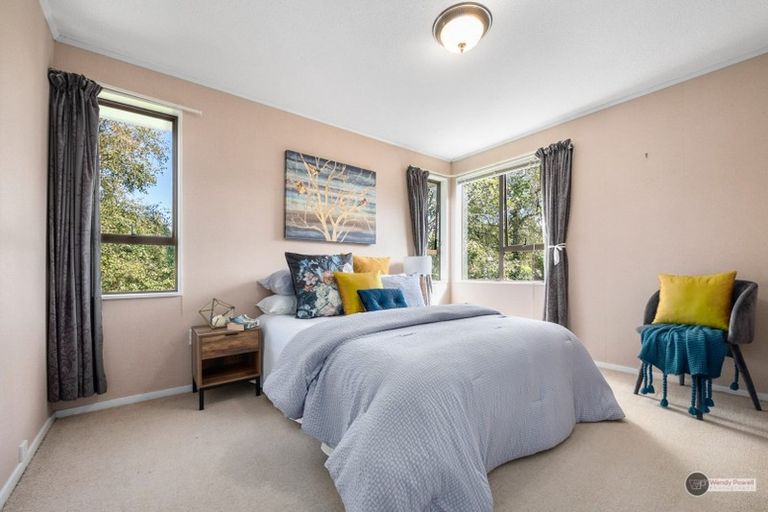 Photo of property in 2/51 Singers Road, Korokoro, Lower Hutt, 5012