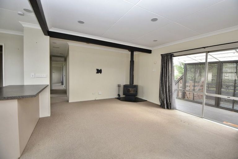 Photo of property in 65 Victoria Street, Carterton, 5713
