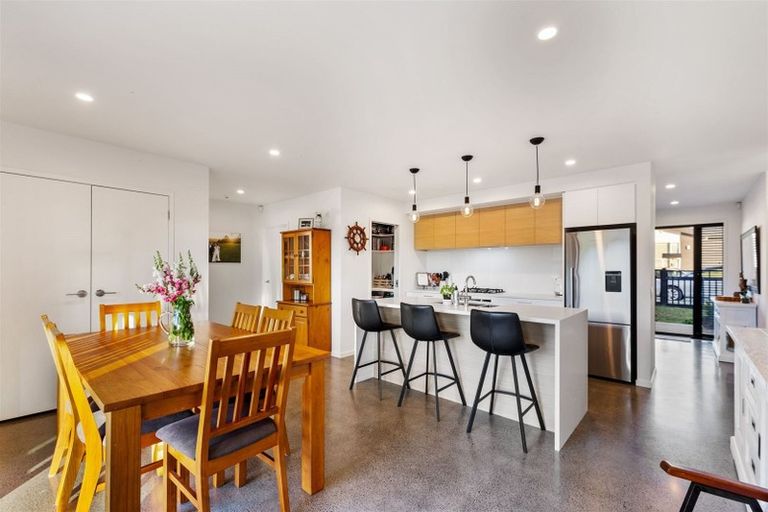 Photo of property in 1 Jeroboam Loop, Kumeu, 0810