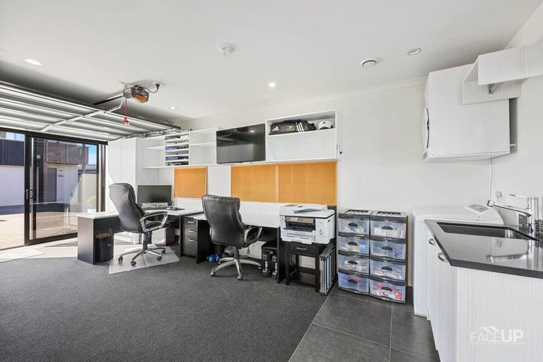 Photo of property in 17 Meteor Road, Hobsonville, Auckland, 0616