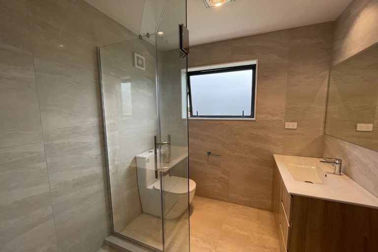 Photo of property in 27b Sunnyside Road, Sunnyvale, Auckland, 0612