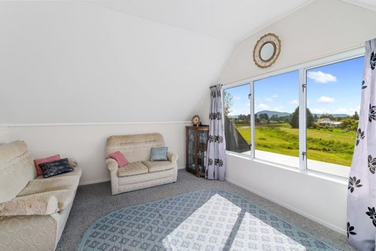 Photo of property in 14 Robinson Avenue, Holdens Bay, Rotorua, 3010