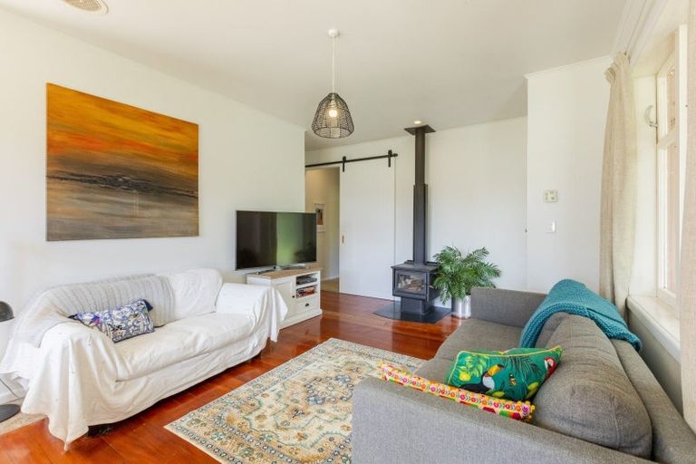 Photo of property in 36 Tamumu Road, Waipawa, 4210