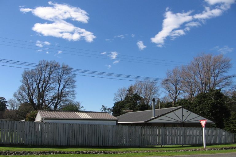 Photo of property in 43 Harrison Street West, Featherston, 5710