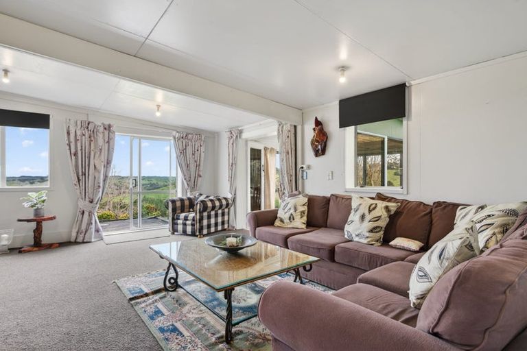 Photo of property in 63 Porter Road, Paparoa, 0571