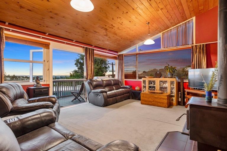 Photo of property in 138 Bellevue Road, Brookfield, Tauranga, 3110