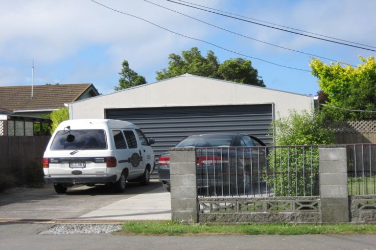 Photo of property in 61 Barton Street, Woolston, Christchurch, 8023