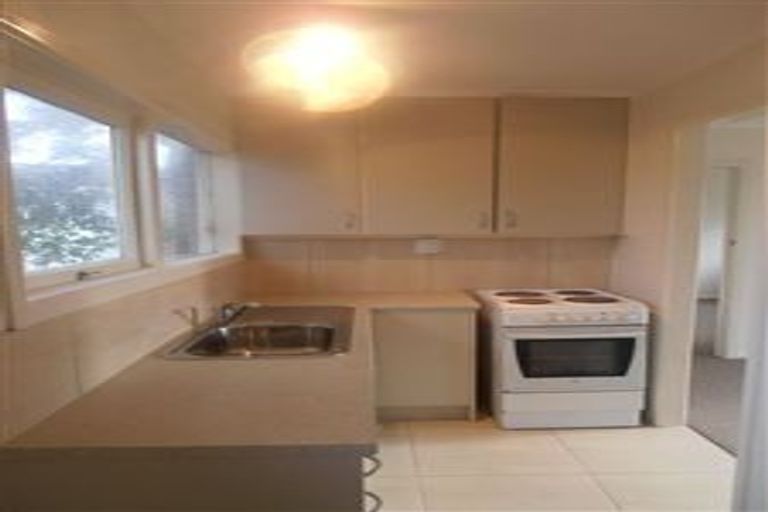 Photo of property in 1/68 Titirangi Road, New Lynn, Auckland, 0600