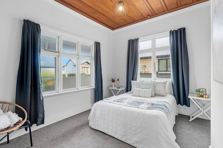 Photo of property in 77 Wesley Street, South Dunedin, Dunedin, 9012