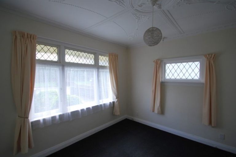 Photo of property in 1/76 Cambridge Terrace, Waterloo, Lower Hutt, 5011