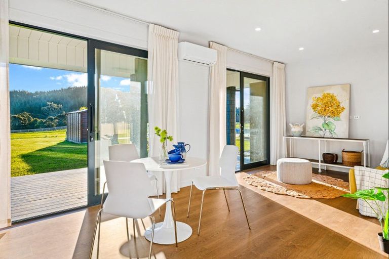 Photo of property in 1 Kaituhi Lane, Coatesville, 0793