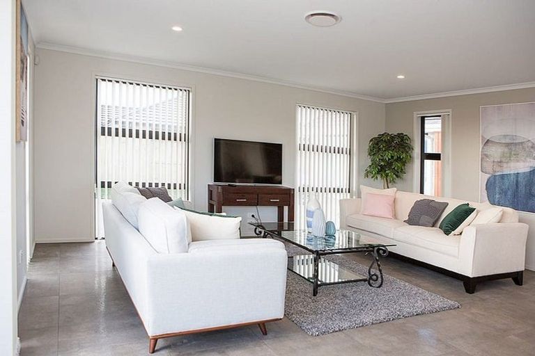 Photo of property in 24 Flounder Drive, Omokoroa, 3114