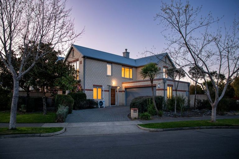 Photo of property in 2 Waterford Avenue, Northwood, Christchurch, 8051