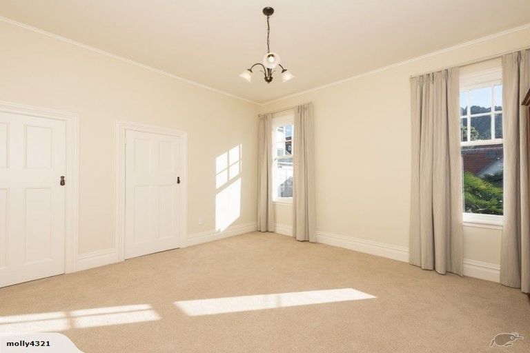 Photo of property in 57 Bolton Street, Kelburn, Wellington, 6012