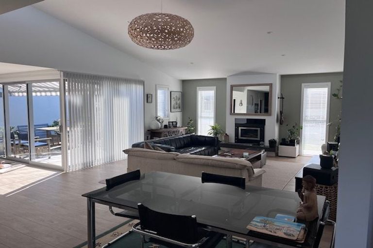 Photo of property in 79 Charles Street, Westshore, Napier, 4110