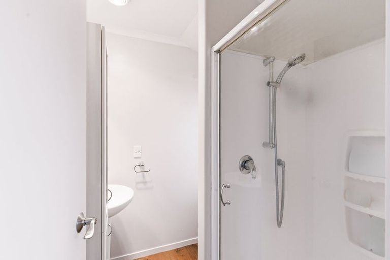 Photo of property in 15 Blowers Place, Halswell, Christchurch, 8025