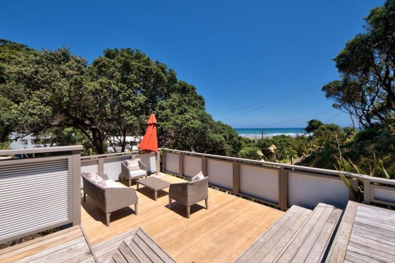 Photo of property in 35 Beach Valley Road, Piha, New Lynn, 0772