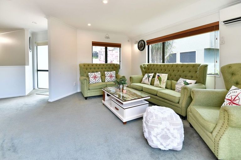 Photo of property in 6a Freya Place, Torbay, Auckland, 0630