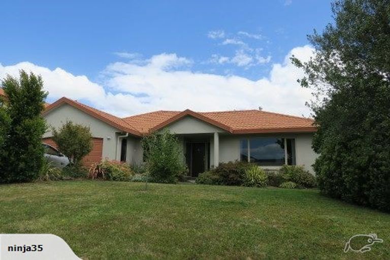 Photo of property in 28 Russell Robertson Drive, Havelock North, 4130