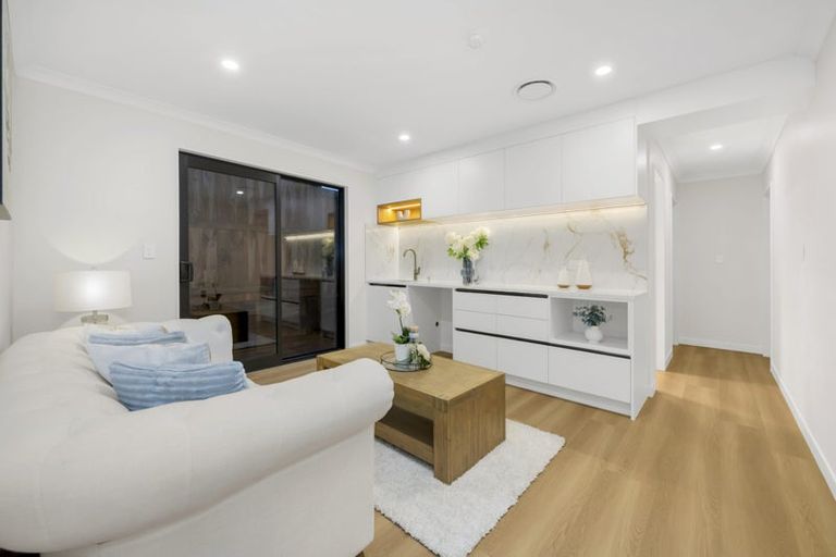 Photo of property in 2c Hughs Way, Flat Bush, Auckland, 2019