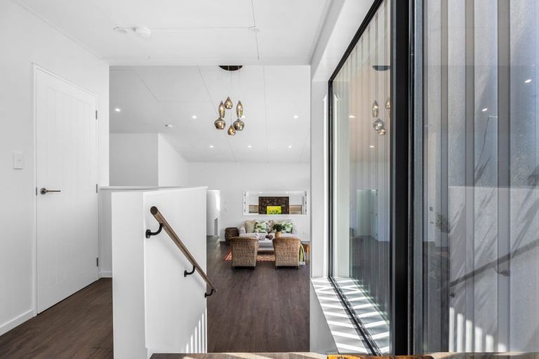 Photo of property in 6 Kapuka Lane, Kennedys Bush, Christchurch, 8025