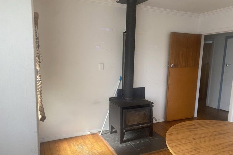 Photo of property in 1/14 Totara Street, Trentham, Upper Hutt, 5018