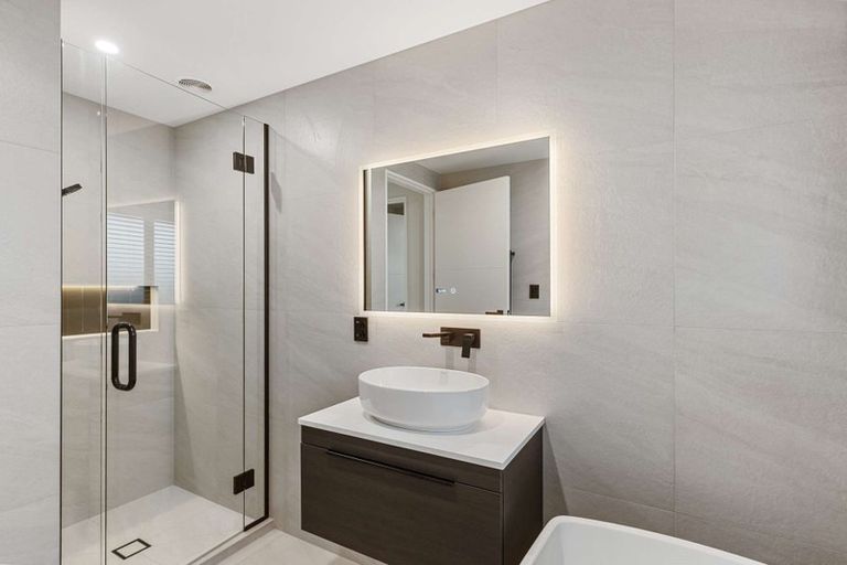 Photo of property in 8 Whitburn Avenue, Halswell, Christchurch, 8025