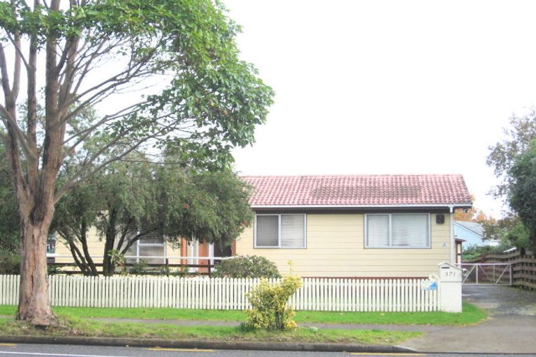 Photo of property in 371 Bucklands Beach Road, Bucklands Beach, Auckland, 2012