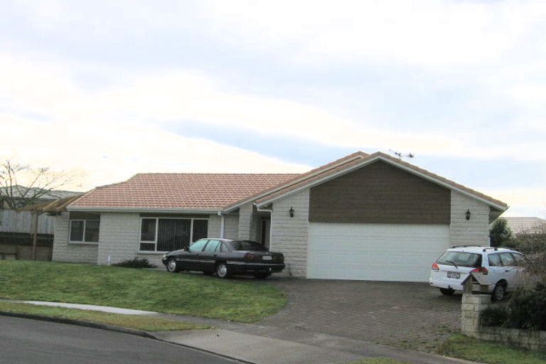 Photo of property in 14 Guernsey Place, Grandview Heights, Hamilton, 3200