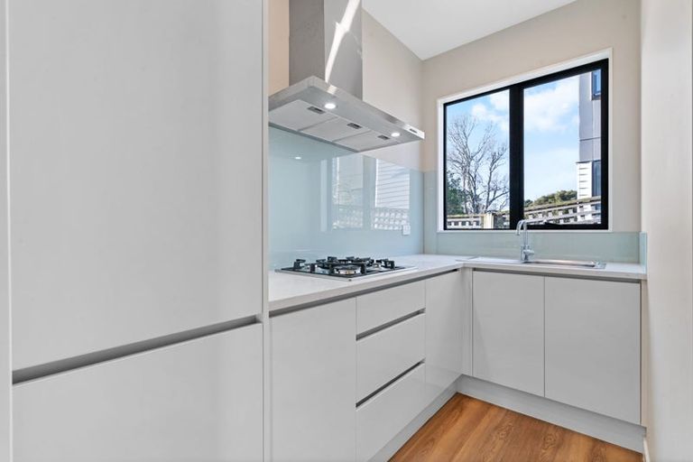 Photo of property in 86a Kervil Avenue, Te Atatu Peninsula, Auckland, 0610