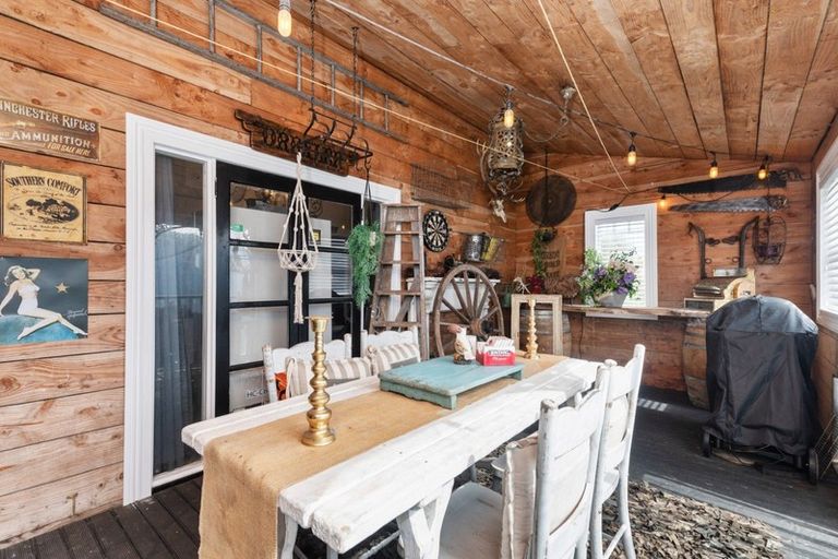 Photo of property in 15 Mamaku Street, Mamaku, 3020