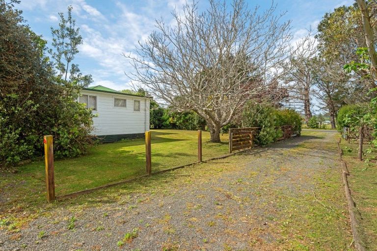Photo of property in 7 Forster Street, Tolaga Bay, 4077