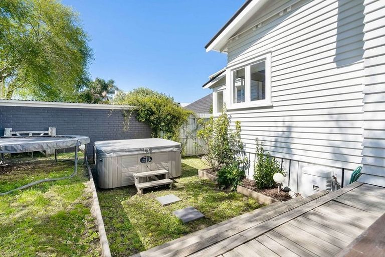 Photo of property in 1/18 Nile Road, Milford, Auckland, 0620