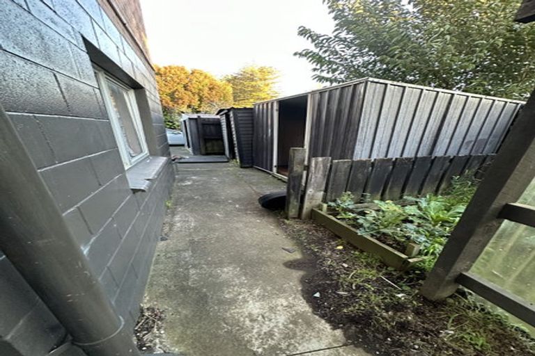 Photo of property in 6 Minton Place, Manurewa, Auckland, 2102
