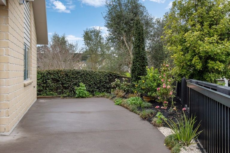 Photo of property in 17 Merriman Place, Pyes Pa, Tauranga, 3112