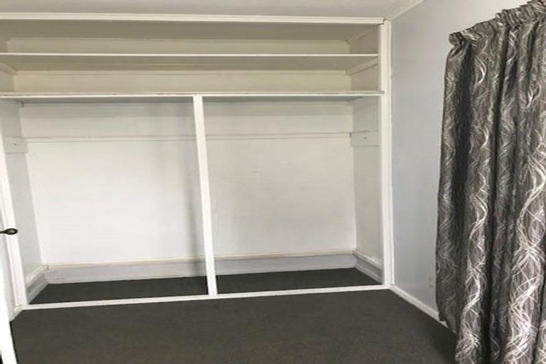 Photo of property in 1 Brown Grove, Fairfield, Lower Hutt, 5011