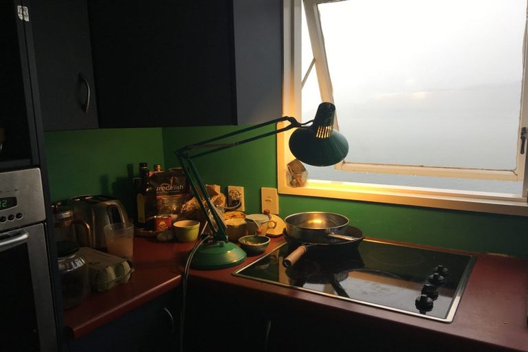 Photo of property in 35 Grafton Road, Roseneath, Wellington, 6011