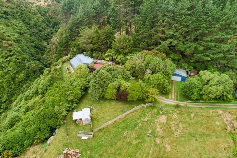 Photo of property in 631 Pahiatua Aokautere Road, Aokautere, Palmerston North, 4471