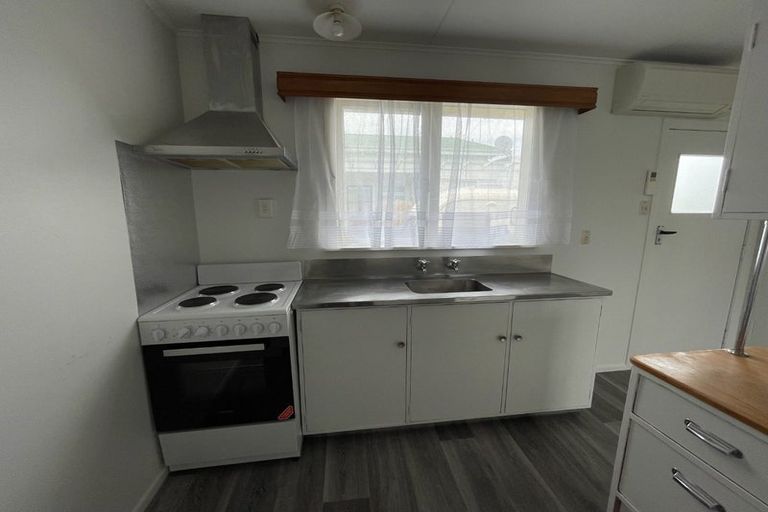 Photo of property in 805 Lawrence Street, Akina, Hastings, 4122