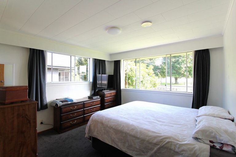 Photo of property in 53 Eglinton Street, Winton, 9720