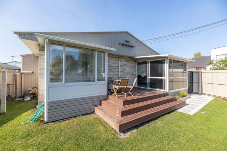 Photo of property in 1/34 Edward Avenue, Edgeware, Christchurch, 8013