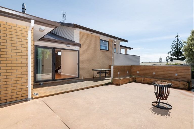 Photo of property in 56 Western Road, Bellevue, Tauranga, 3110